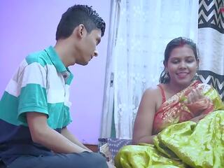 הידי דסי bhabhi הארדקור זיון עם בתולה juvenile ב בית hindi audio