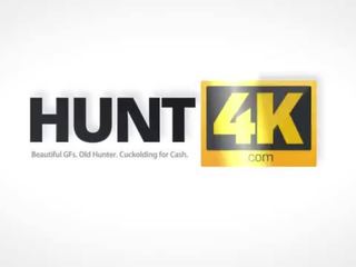 Hunt4k&period; beguiling هوتي غير مريض من فقير صديق و يريد نقد