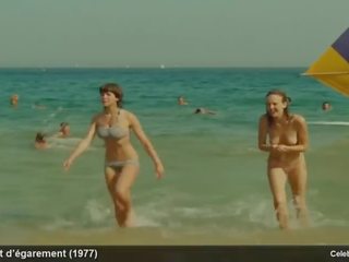 Adolescenta actrita agnes soral toples și ud vedea prin lenjerie intima scene