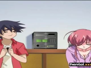 Hentai.xxx 成人 夹 电影